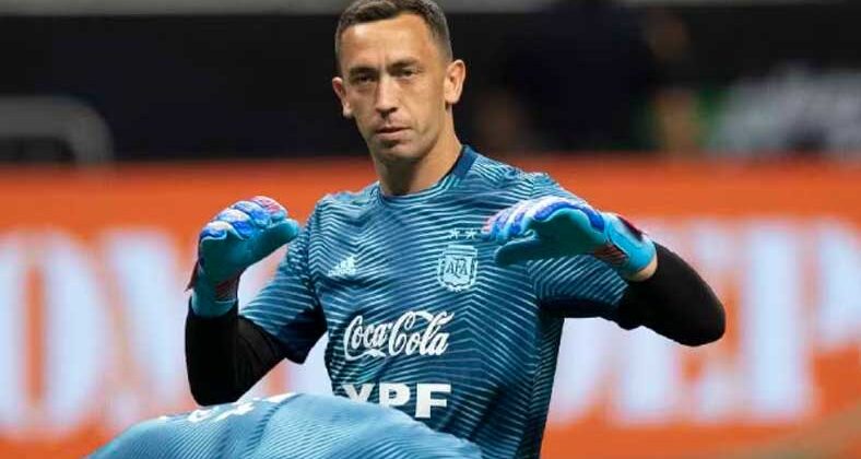 Boca Juniors inicia negociaciones para fichar a Agustín Marchesín